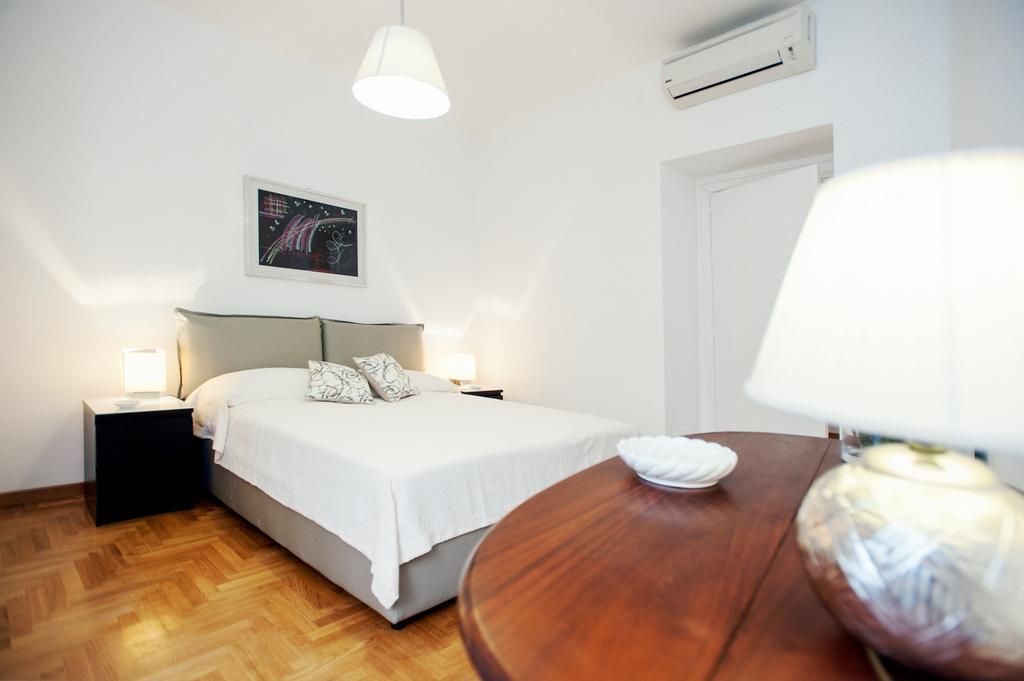 S.Andrea Appartement Rome Kamer foto